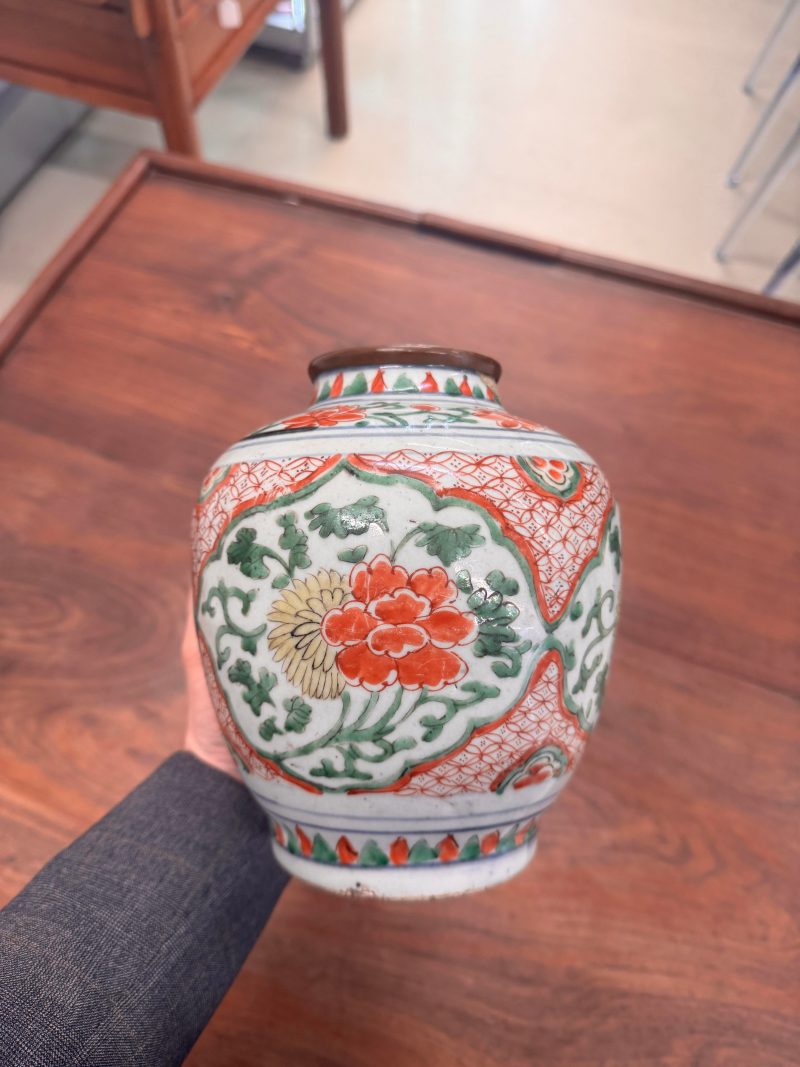 過渡期 五彩穿花鳳紋罐 | A Chinese wucai 'phoenix' jar, Transitional period, 17th century - 图7
