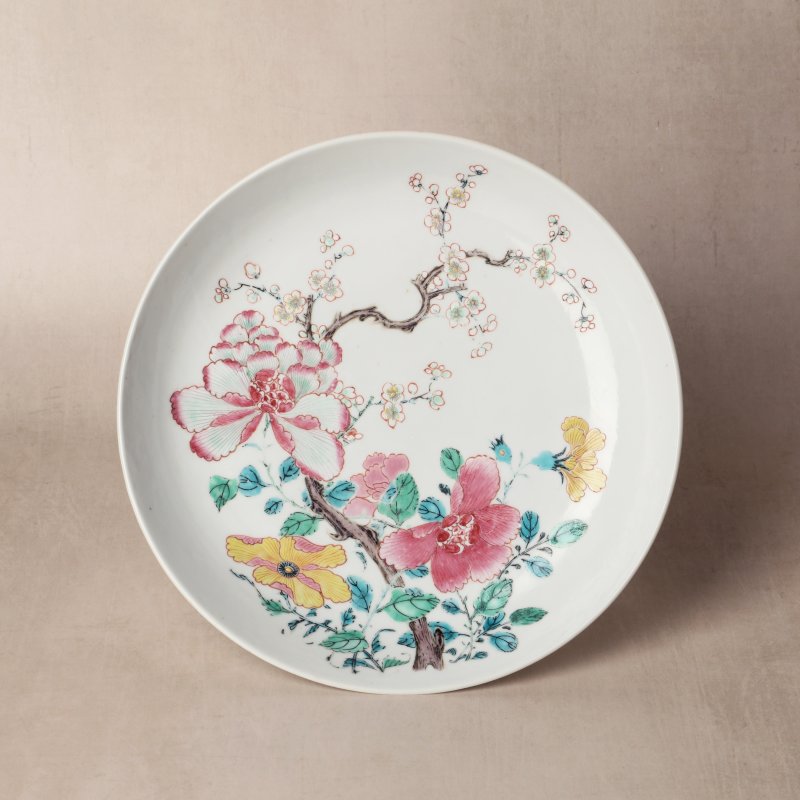 清雍正 粉彩過枝花卉紋盤 | Santos Collection | A fine Chinese famille-rose 'blossoms' dish, Qing dynasty, Yongzheng period - 图1