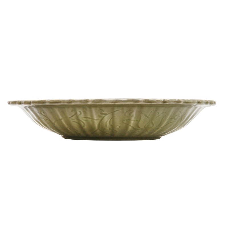 明 龍泉窯青釉刻花盤 | A Chinese Longquan celadon-glazed incised charger, Ming dynasty - 图3