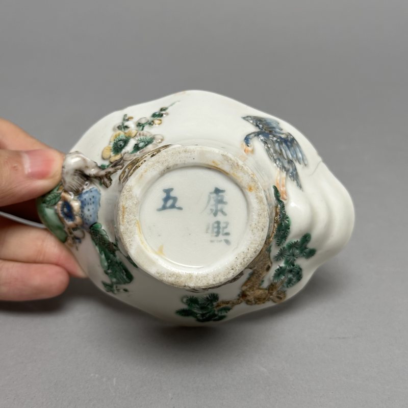 清康熙 五彩鹤鹿同春仿犀角杯 - 图5