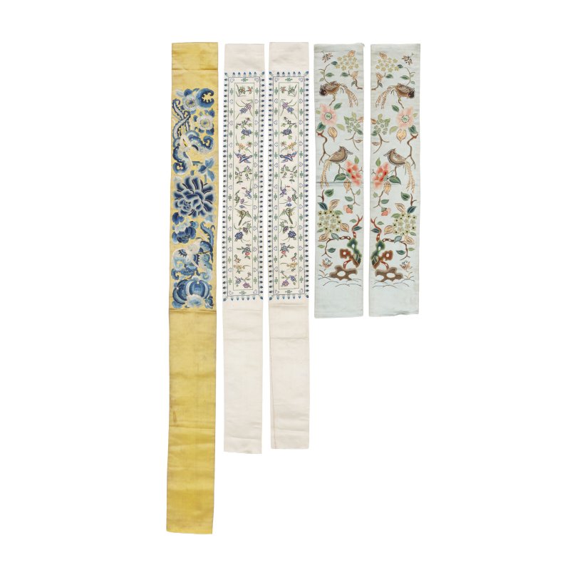 清十九世紀 刺繡花鳥紋挽袖一組五件 | Five Chinese embroidered silk 'bird and flowers' sleeve bands, Qing dynasty, 19th century