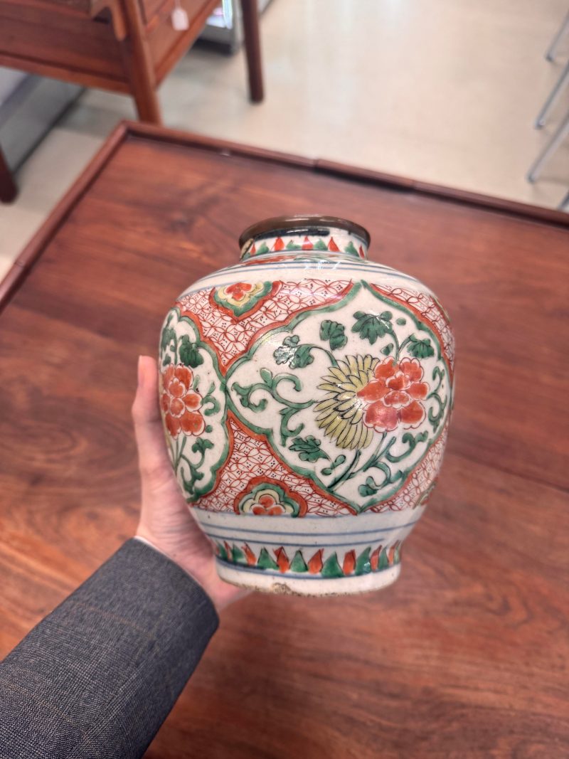 過渡期 五彩穿花鳳紋罐 | A Chinese wucai 'phoenix' jar, Transitional period, 17th century - 图9