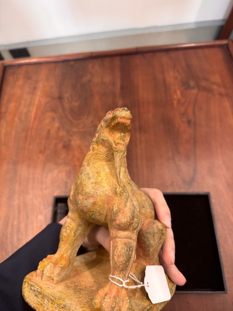 或為唐 大理石雕瑞獅像 | A Chinese marble carving of a lion, possibly Tang dynasty - 图8