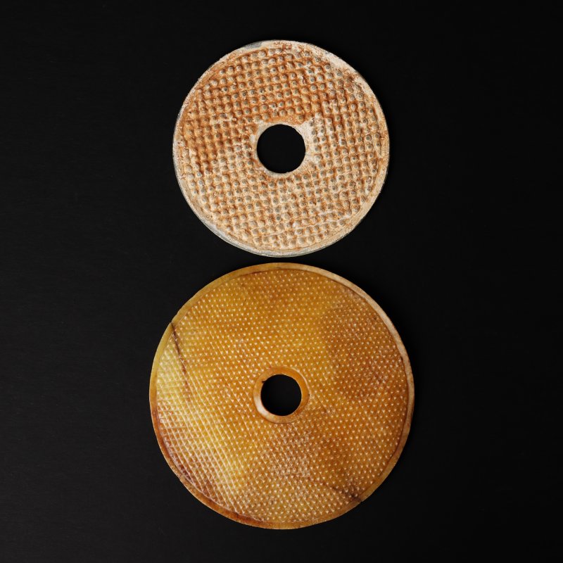 十九/二十世紀 仿古玉璧一組三件 | Three Chinese archaistic jade discs, bi, 19th/20th century - 图4
