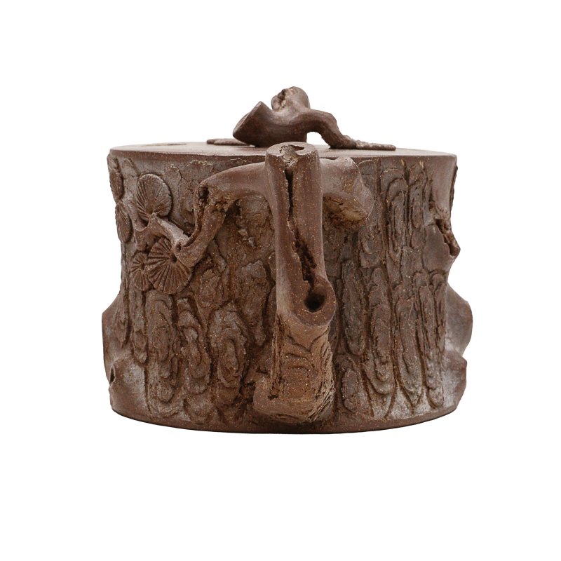 二十世紀 宜興紫砂松幹紋蓋壺 《陳鳴遠》款 | A Chinese Yixing zisha 'pine' teapot and cover, 20th century - 图2