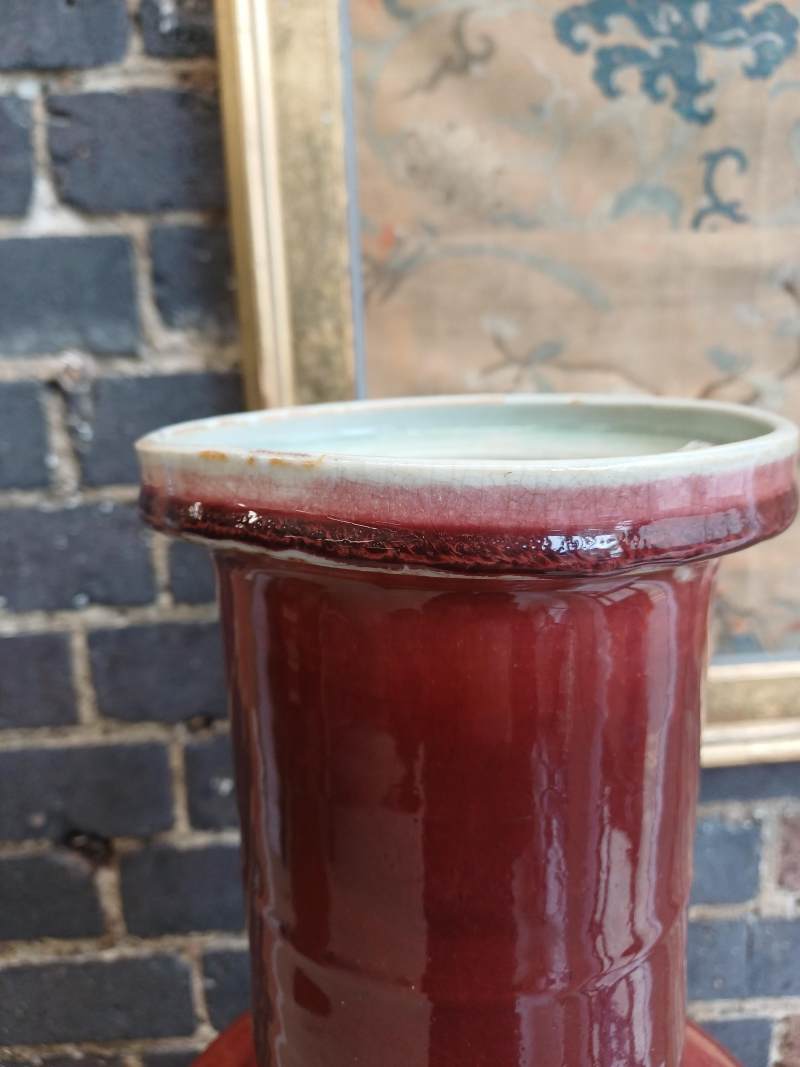 清康熙 郎窯紅釉棒槌瓶 | A rare and very large Chinese copper red-glazed 'Langyao' rouleau vase, Qing dynasty, Kangxi period - 图3