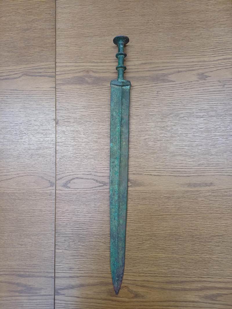 東周戰國 青銅劍 | A Chinese archaic bronze sword, Warring States period - 图9