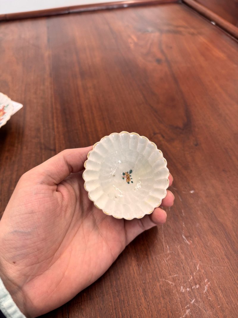 清雍正 粉彩荷塘金魚紋盃及小盤 | Santos Collection | A Chinese export famille-rose 'carp and lotus' cup and saucer, Qing dynasty, Yongzheng period - 图39