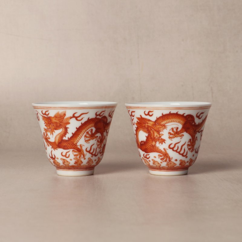 清光緒 礬紅彩龍紋酒盃一對 《大清光緒年製》款 | Santos Collection | A pair of Chinese iron-red-decorated 'dragon' wine cups, Qing dynasty, Guangxu marks and period - 图14