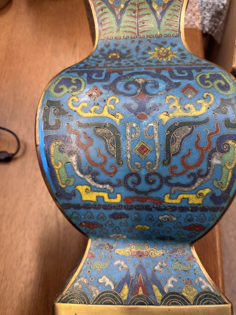 十七世紀 掐絲琺瑯掐絲掐絲銅鍍金饕餮紋方壺 | A fine Chinese cloisonné enamel and gilt-bronze 'taotie' vase, fanghu, Ming dynasty, 17th century - 图17