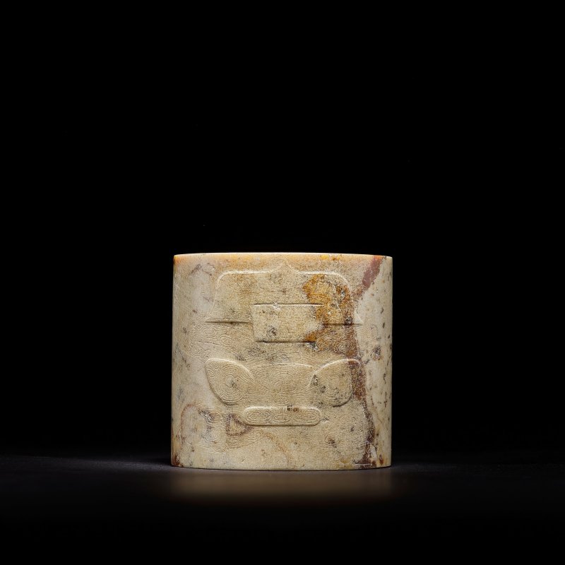 商　玉環及玉筒形器　一組兩件 | A GROUP OF TWO ARCHAIC JADE ORNAMENTS - 图4