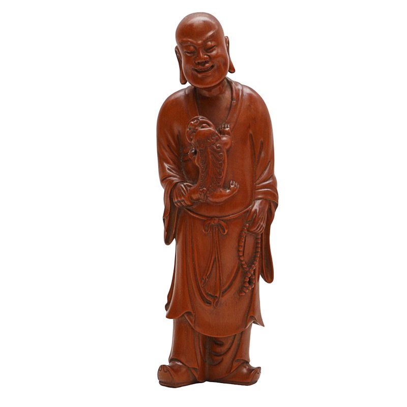 清十九世紀 木雕羅漢立像 | A Chinese carved boxwood figure of a Luohan, Qing dynasty, 19th century