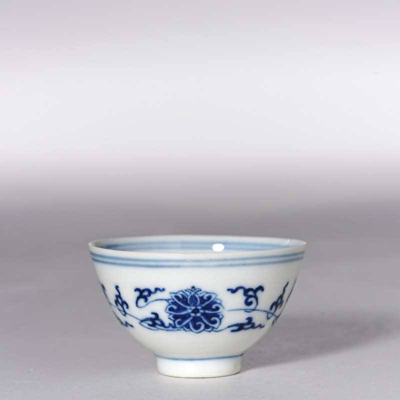 清宣统 青花缠枝莲纹酒圆 - 图4