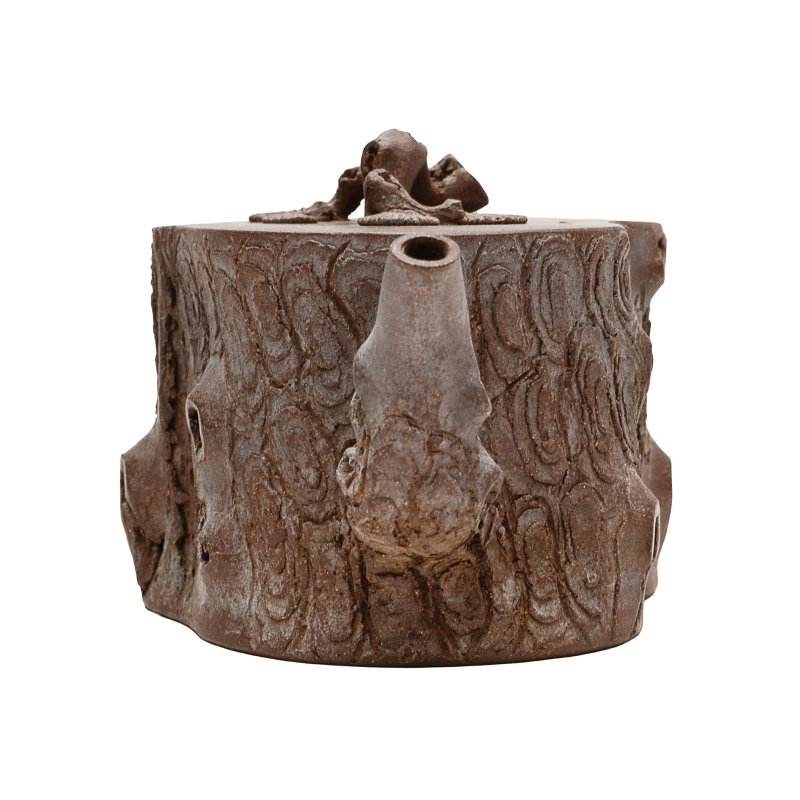二十世紀 宜興紫砂松幹紋蓋壺 《陳鳴遠》款 | A Chinese Yixing zisha 'pine' teapot and cover, 20th century - 图4