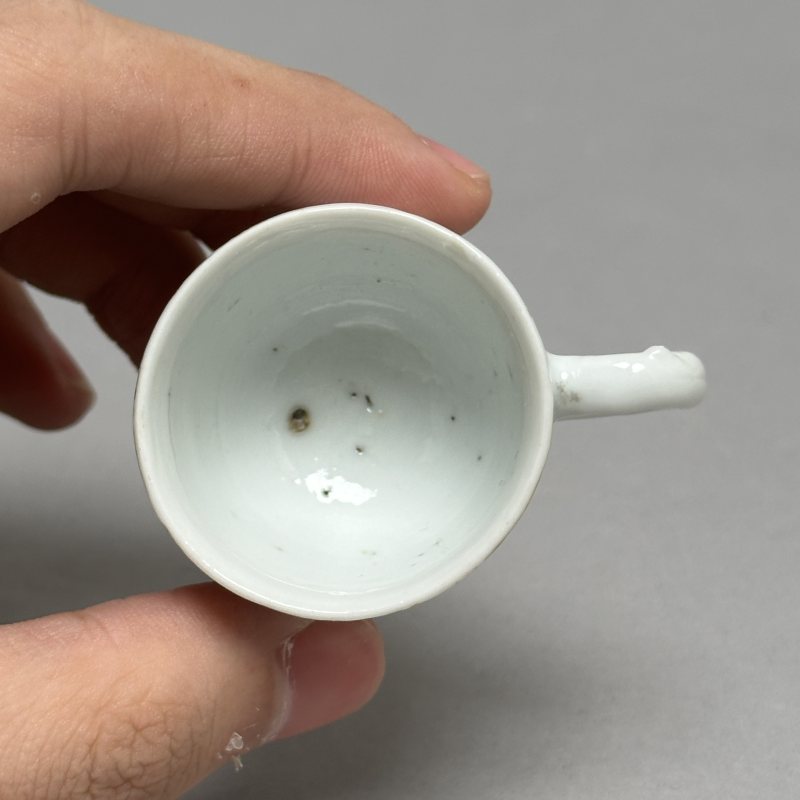 清乾隆 粉彩花卉纹把杯 - 图4