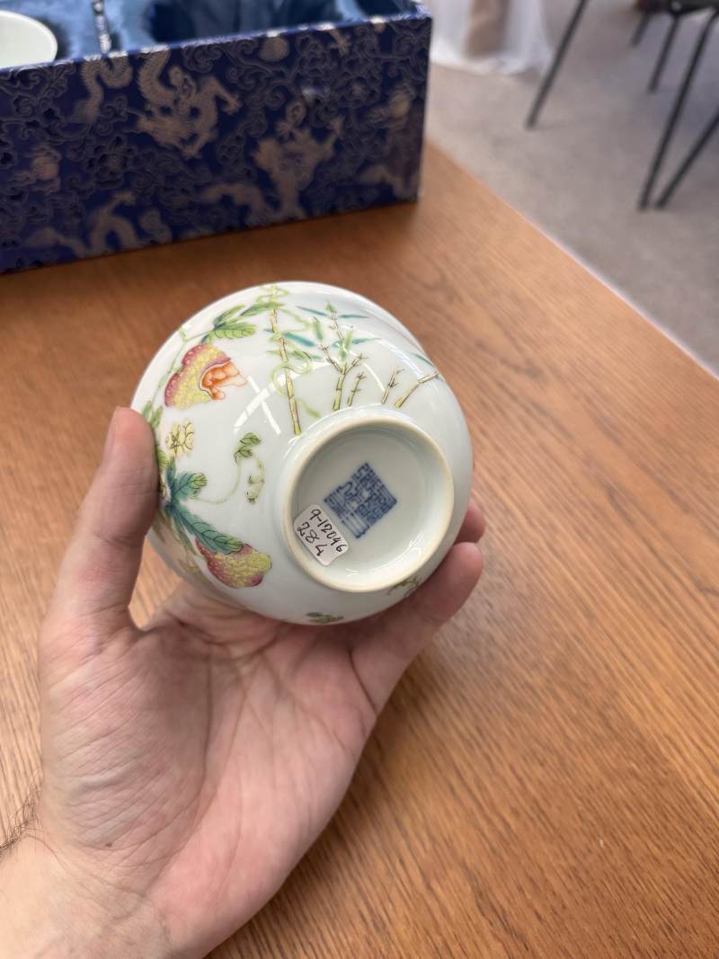 清道光 粉彩癩瓜紋蓋盌一對 《大清道光年製》款 | Santos Collection | A pair of fine Chinese famille-rose 'bitter melon' bowls and covers, Qing dynasty, Daoguang mark and period - 图7