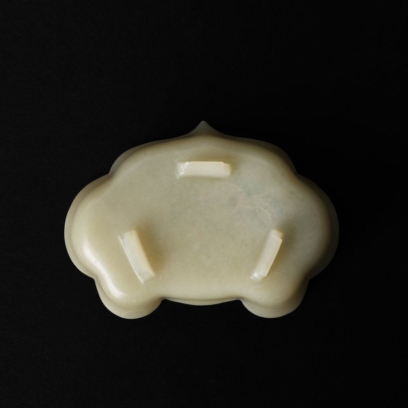 清乾隆 青白玉如意洗 | A Chinese celadon jade washer, Qing dynasty, Qianlong period - 图2