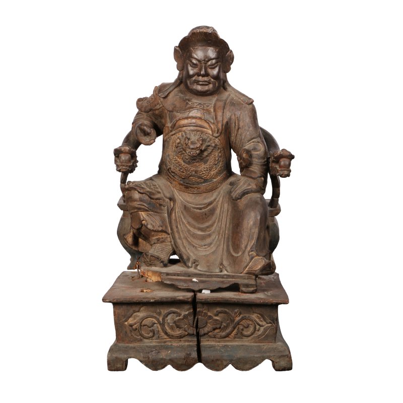 清十八世紀 木雕漆金關帝坐像 | A large Chinese carved wood and gilt-lacquered figure of Guandi, Qing dynasty, 18th century