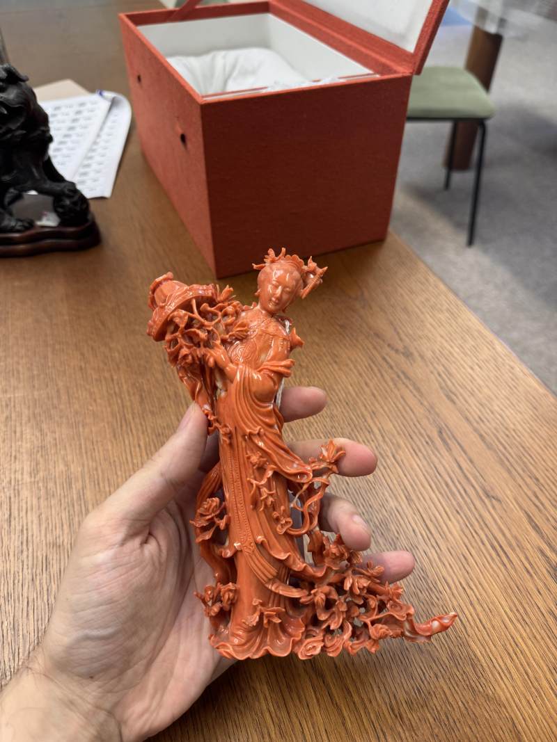 十九世紀 珊瑚雕麻姑獻壽像 | λ A fine Chinese carved coral figure of a Magu, 19th century - 图20
