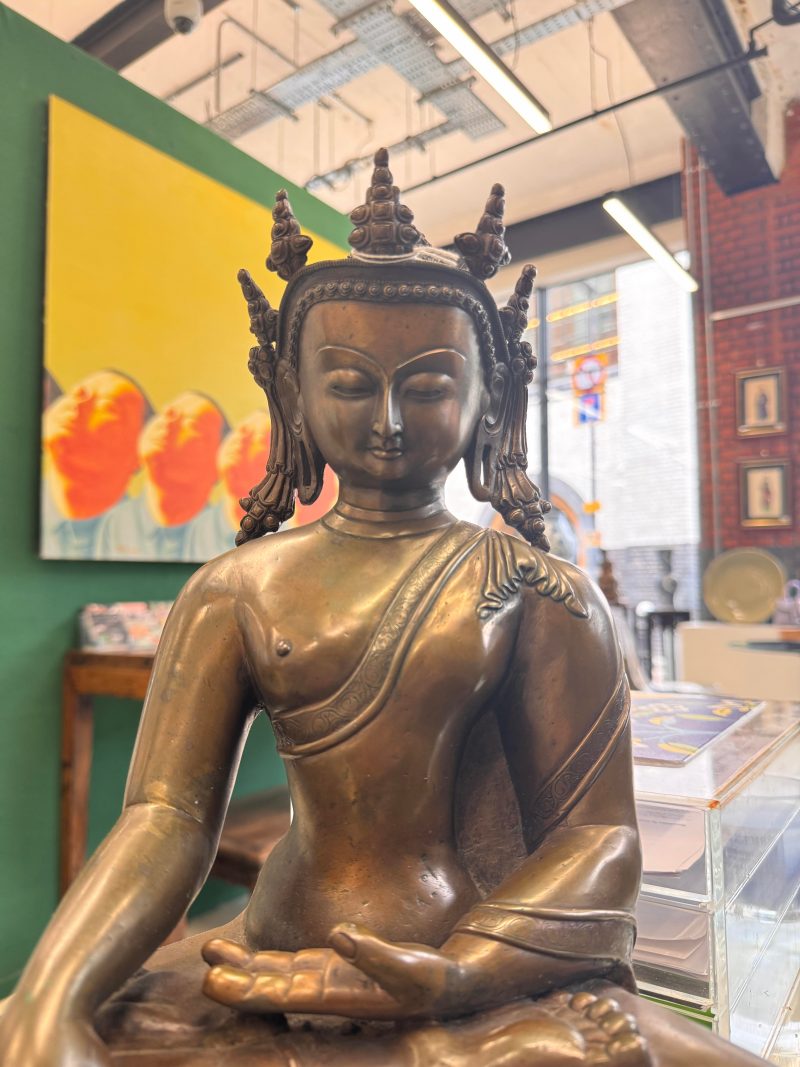 十九世紀 西藏 銅釋迦牟尼佛坐像 | A Tibetan bronze figure of the Shakyamuni Buddha, 19th century - 图13