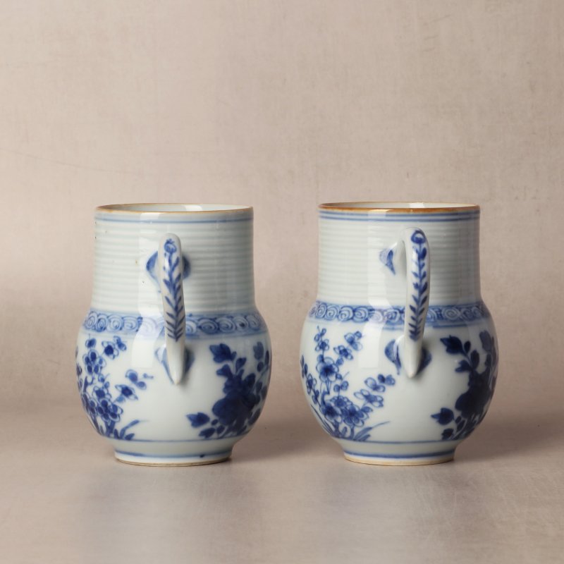 清康熙 青花荷塘圖馬克盃 | Santos Collection | A group of Chinese export blue and white 'lotus pond' mugs, Qing dynasty, Kangxi period - 图9