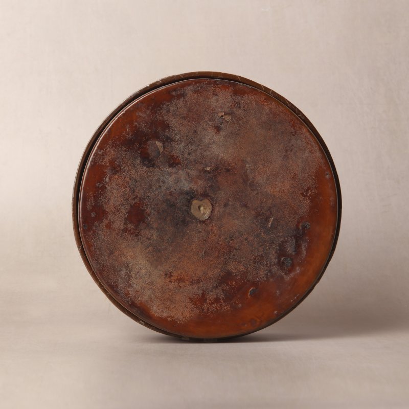 西漢 褐漆戧金瑞獸紋蓋盒 | A rare Chinese incised brown lacquer 'mythical beasts' box and cover, Western Han dynasty - 图27