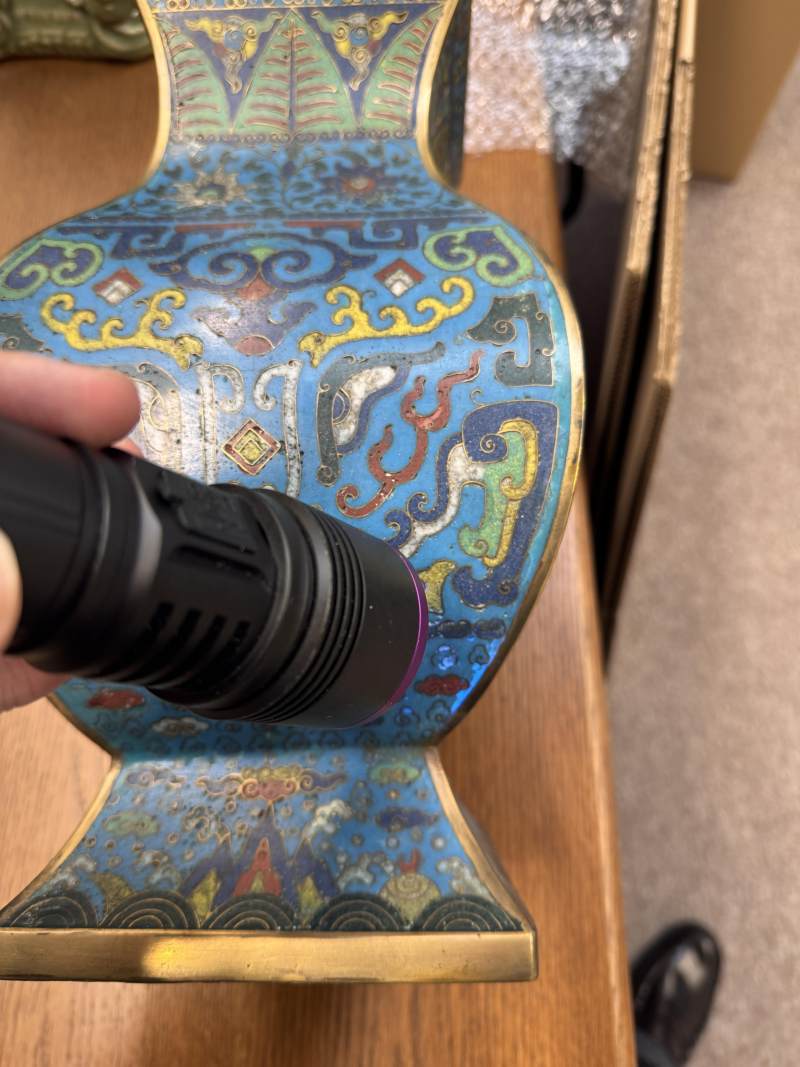 十七世紀 掐絲琺瑯掐絲掐絲銅鍍金饕餮紋方壺 | A fine Chinese cloisonné enamel and gilt-bronze 'taotie' vase, fanghu, Ming dynasty, 17th century - 图28