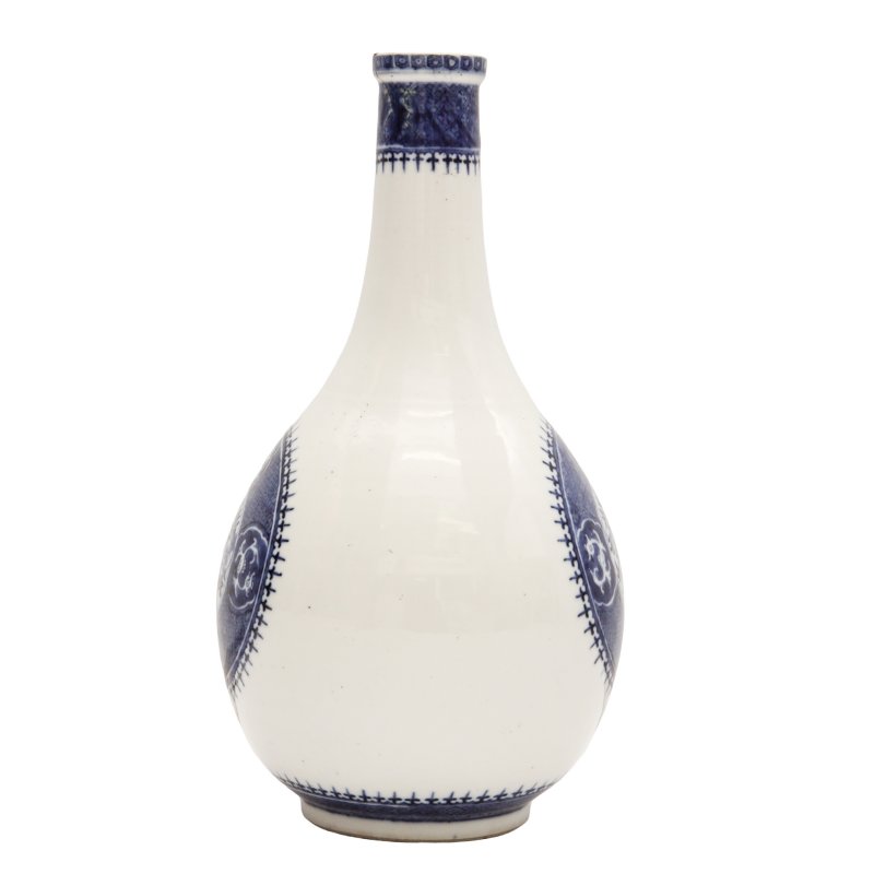 清十八世紀 青花費茲休圖紋長頸瓶 | A Chinese export blue and white 'Fitzhugh' bottle vase, Qing dynasty, 18th century - 图4