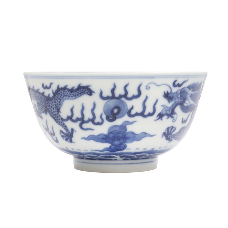 十九 / 二十世紀 青花雲龍紋大盌 《大清光緒年製》款 | A Chinese blue and white 'dragon' bowl, 19th/20th century - 图2