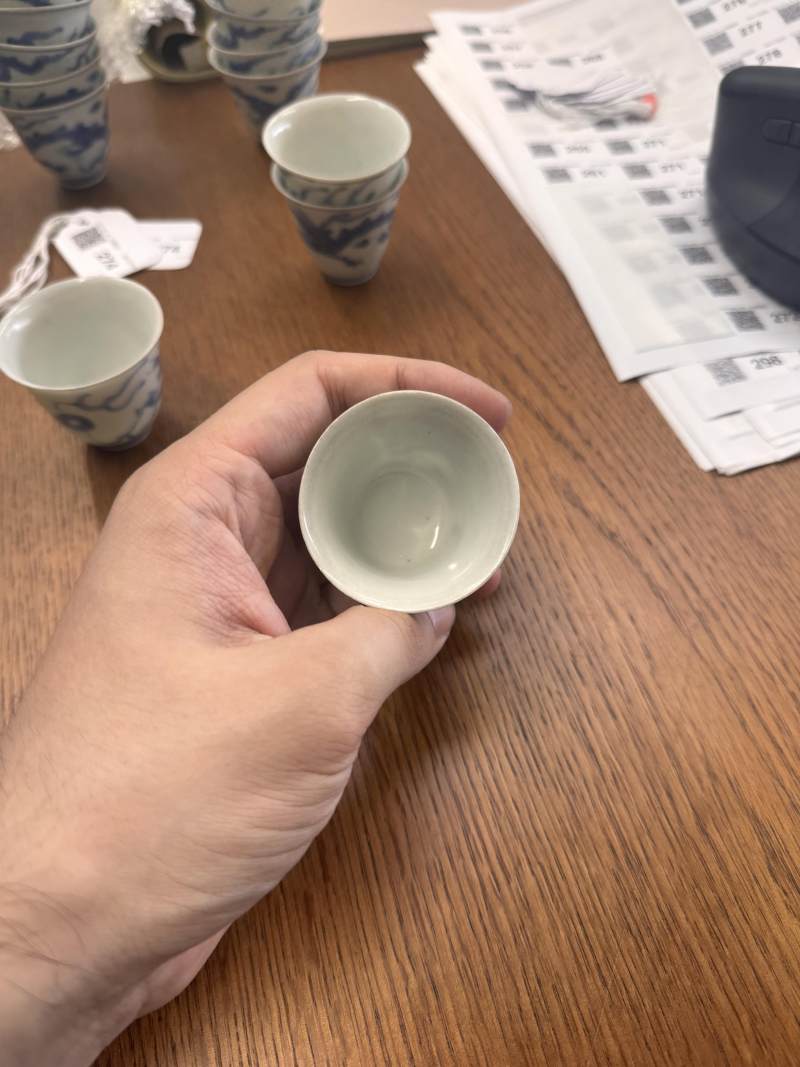 十七世紀 哈徹號沈船出水 青花龍紋酒盃一組四件 | A set of four Chinese blue and white wine cups from the Hatcher Cargo, 17th century - 图2