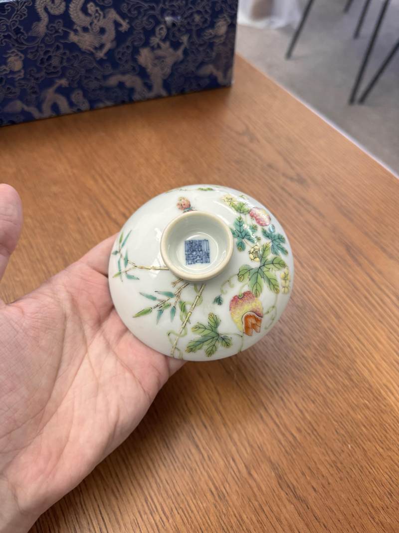 清道光 粉彩癩瓜紋蓋盌一對 《大清道光年製》款 | Santos Collection | A pair of fine Chinese famille-rose 'bitter melon' bowls and covers, Qing dynasty, Daoguang mark and period - 图28