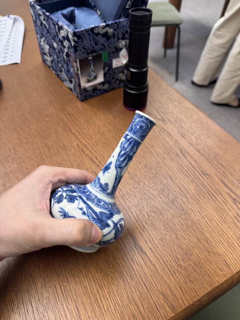 明 古染付青花花鳥圖膽瓶 | Santos Collection | A Chinese kosometsuke blue and white 'birds' bottle vase, Ming dynasty - 图9