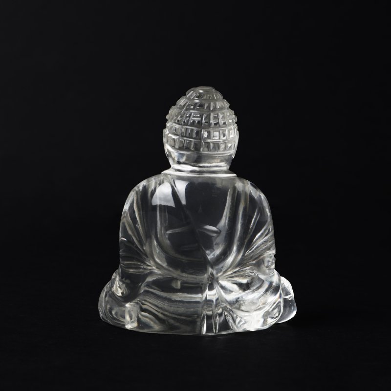 十九/二十世紀 水晶雕佛立像 | A small Chinese carved rock crystal figure of Buddha, 19th/20th century - 图2