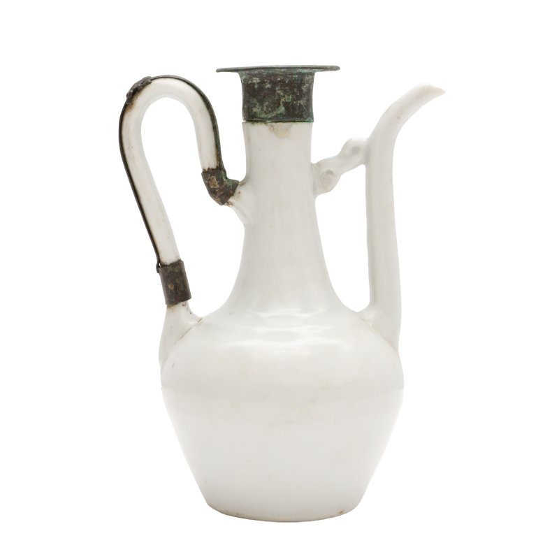 或為明 白釉執壺 | A Chinese monochrome white-glazed ewer, possibly Ming dynasty - 图3