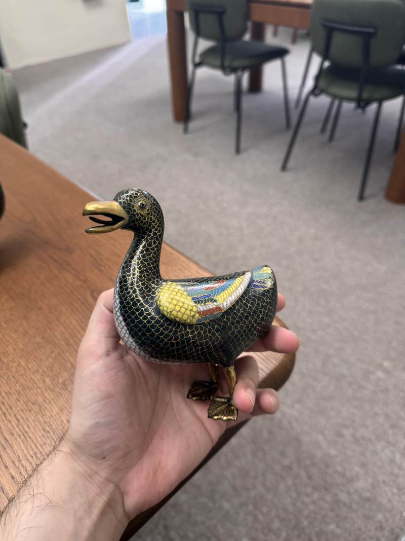 清十八世紀 掐絲琺瑯銅鍍金寶鴨像一對 | A pair of Chinese cloisonné enamel and gilt-bronze duck figures, Qing dynasty, 18th century - 图26