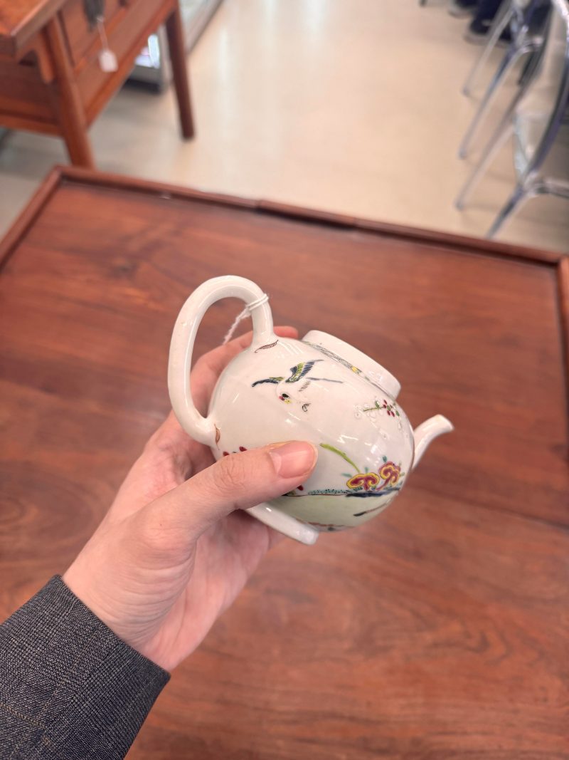 清雍正 粉彩瑞鹿圖蓋壺 | Santos Collection | A Chinese export famille-rose 'deer' teapot, Qing dynasty, Yongzheng period - 图19
