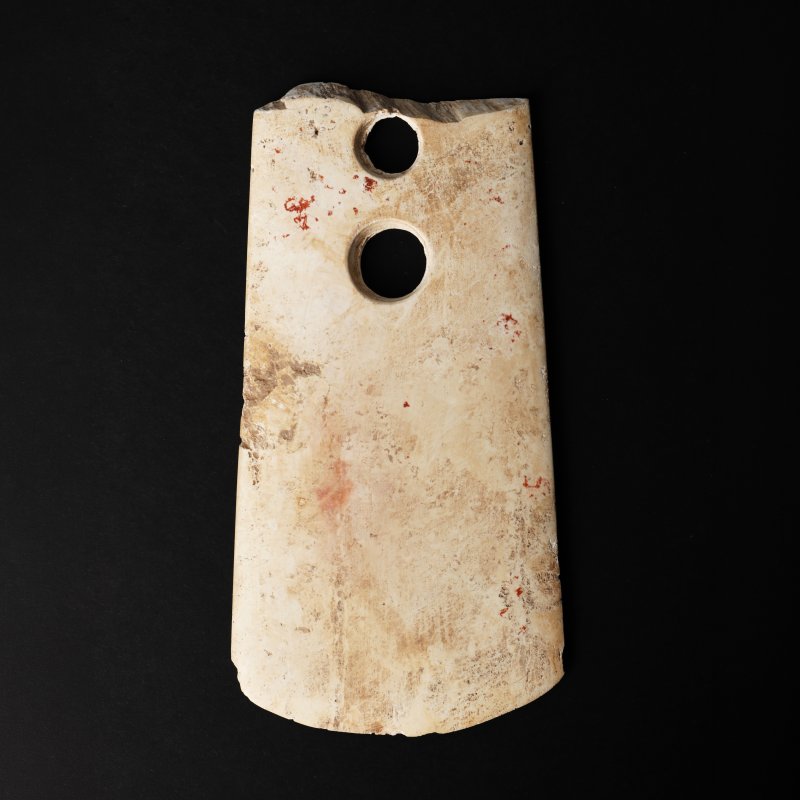 十九/二十世紀 仿古玉雕簠 | A large Chinese archaistic carved jade fu, 19th/20th century - 图2