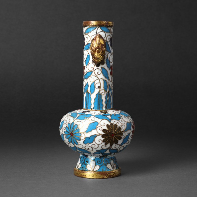 明十六/十七世紀 掐絲琺瑯掐絲菊紋銅胎鎏金瓶 《景泰年製》款 | A Chinese cloisonné enamel and gilt-bronze 'chrysanthemum' vase, Ming dynasty, 16th/17th century - 图19