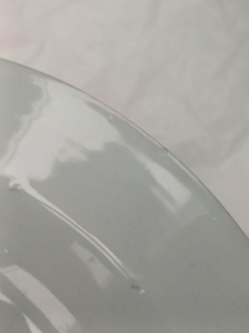 清乾隆 約1745年 粉彩紋章圖盤一組四件 | Four fine and rare Chinese export armorial soup bowls, Qing Dynasty, Qianlong Period, circa 1745 - 图29