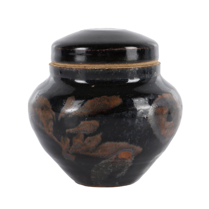 宋 河南黑釉鐵鏽花蓋罐 | A Chinese Henan black-glazed russet-painted jar and cover, Song dynasty - 图1