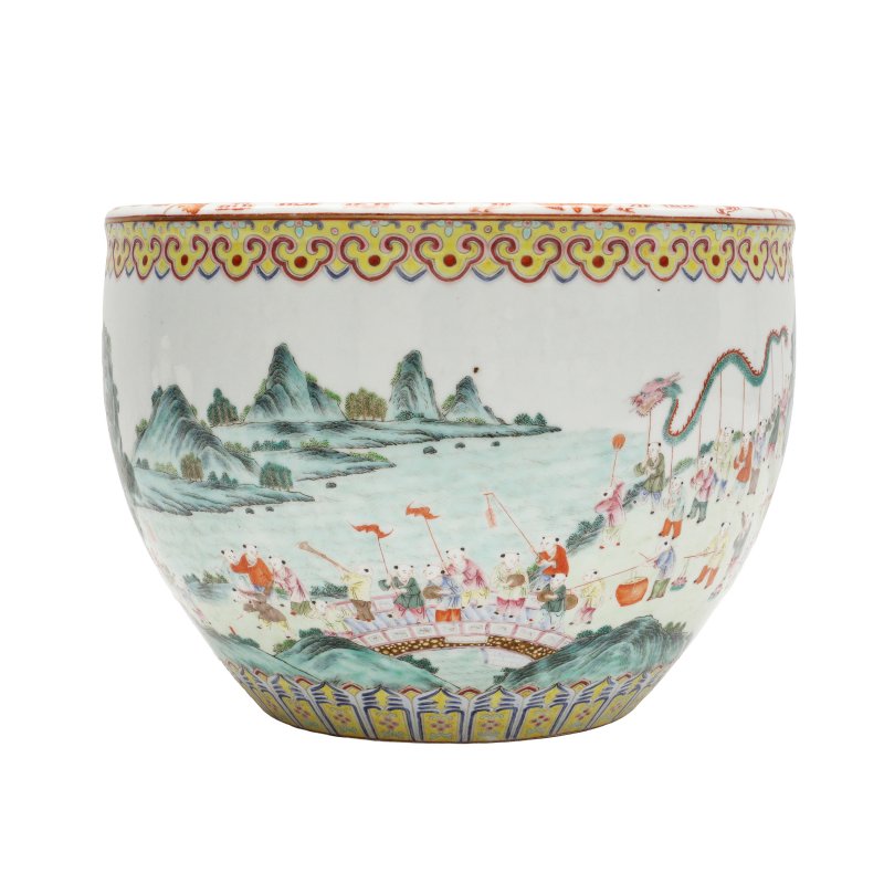 十九/二十世紀 粉彩百子圖花盆 | A Chinese famille-rose 'hundred boys' jardinière, 19th/20th century - 图3
