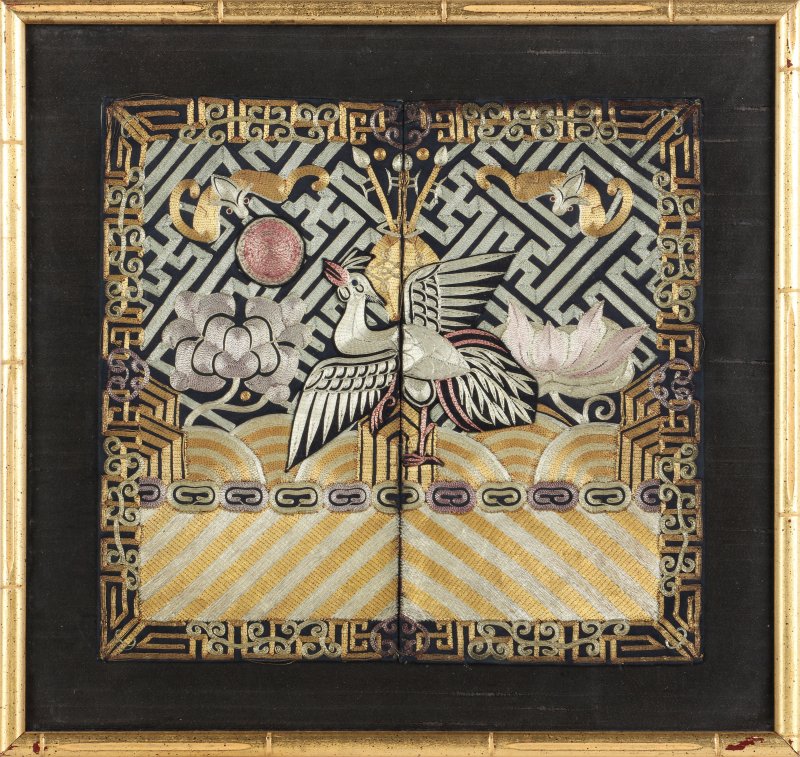 清十九世紀 刺繡文官錦雞圖補子一組三件 | Three Chinese civil official's embroidered 'pheasant' silk rank badges, buzi, Qing dynasty, 19th century - 图9