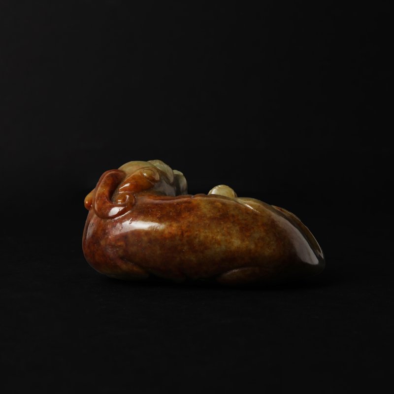 二十世紀 玉雕瑞獸像 | A Chinese jade 'mythical beast' carving, 20th century - 图2