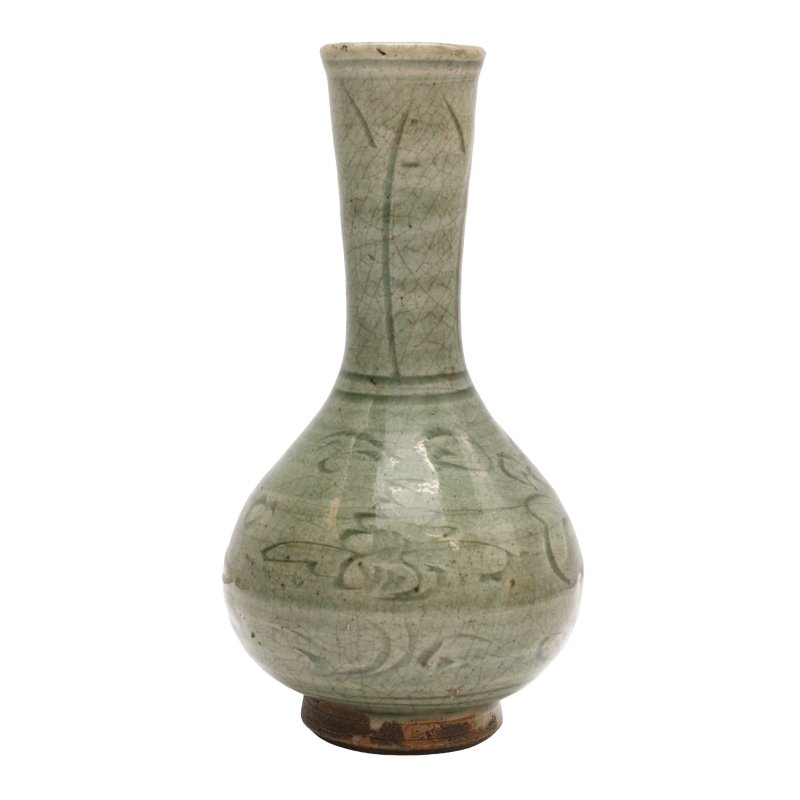 明 龍泉窰青釉刻花紋瓶 | A Chinese Longquan celadon-glazed incised vase, Ming dynasty - 图3