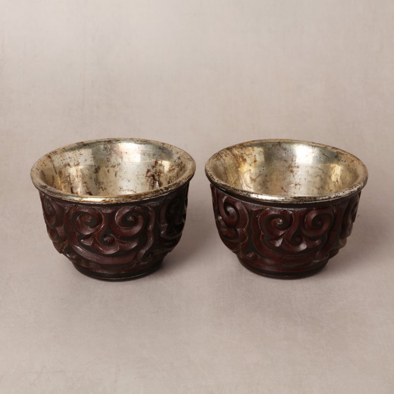 元/明 剔犀花卉紋盃一對 | A rare pair of Chinese 'tixi' lacquer cups, Yuan/Ming dynasty - 图12