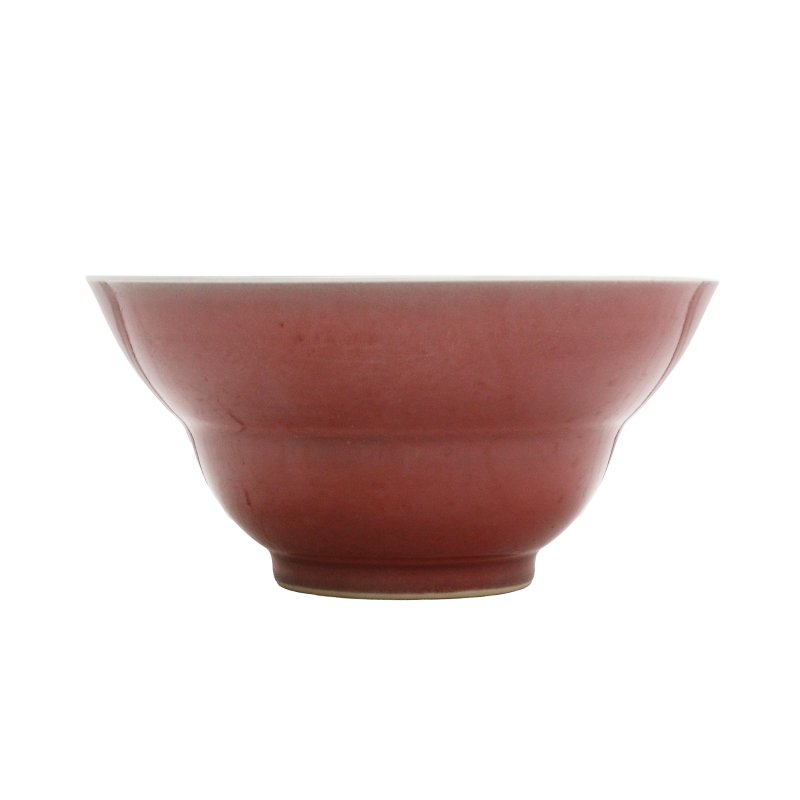 十九/二十世紀 紅釉折腰折沿盌 《大清乾隆年製》款 | A Chinese copper-red glazed ogee-form bowl, 19th/20th century