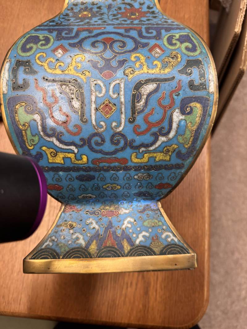 十七世紀 掐絲琺瑯掐絲掐絲銅鍍金饕餮紋方壺 | A fine Chinese cloisonné enamel and gilt-bronze 'taotie' vase, fanghu, Ming dynasty, 17th century - 图19