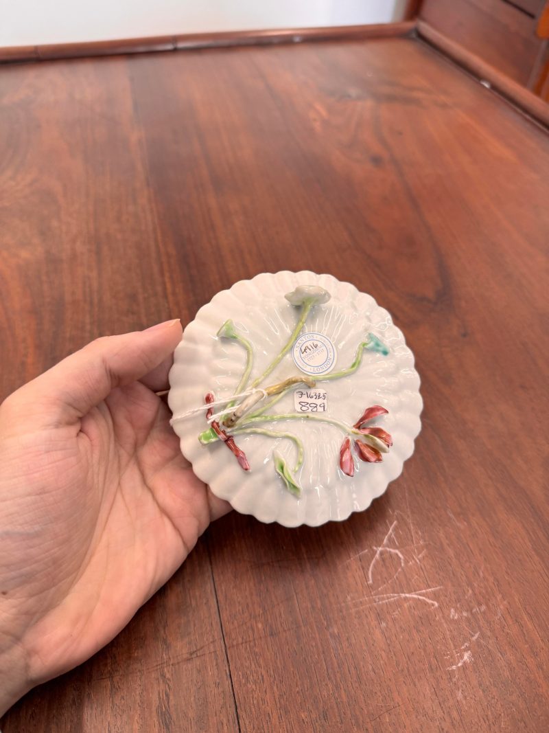 清雍正 粉彩荷塘金魚紋盃及小盤 | Santos Collection | A Chinese export famille-rose 'carp and lotus' cup and saucer, Qing dynasty, Yongzheng period - 图22