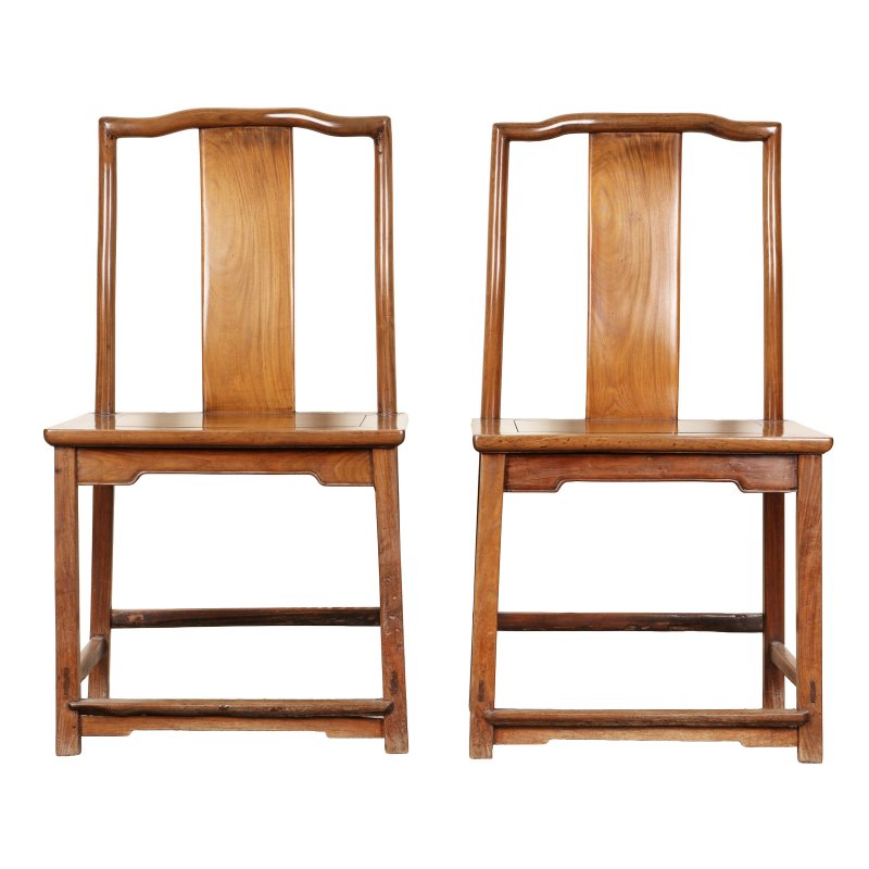 清十九世紀 紅木燈掛椅一對 | A pair of Chinese hongmu yoke-back side chairs, dengguayi, Qing dynasty, 19th century - 图2