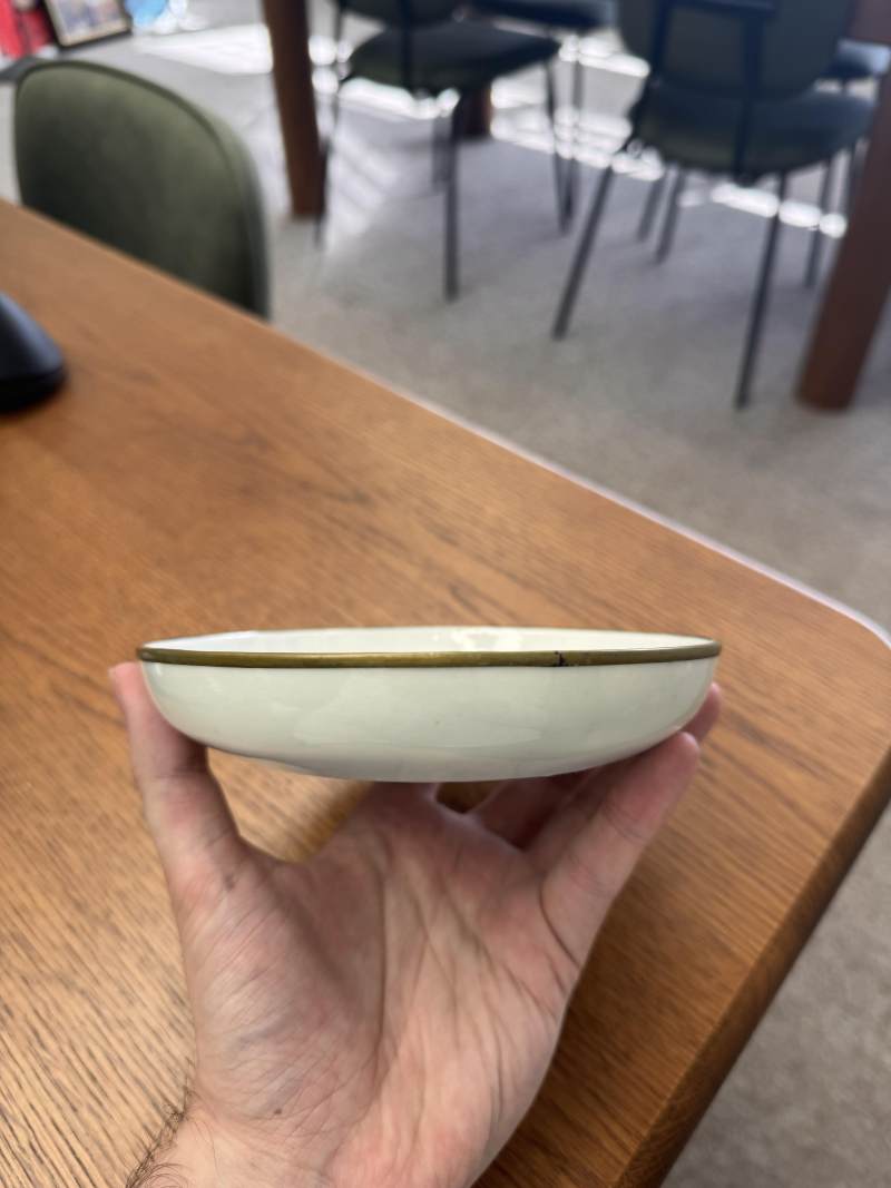 清十九世紀 青花順化藍彩盤 《內府》款 | Santos Collection | A Chinese 'bleu de hue' dish for the Vietnamese market, Qing dynasty, 19th century - 图11